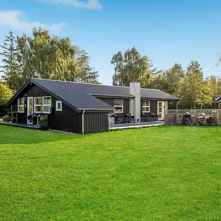 Feriehus Awesome In With Kitchen
