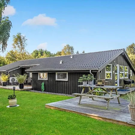 Awesome In With Kitchen Feriehus *